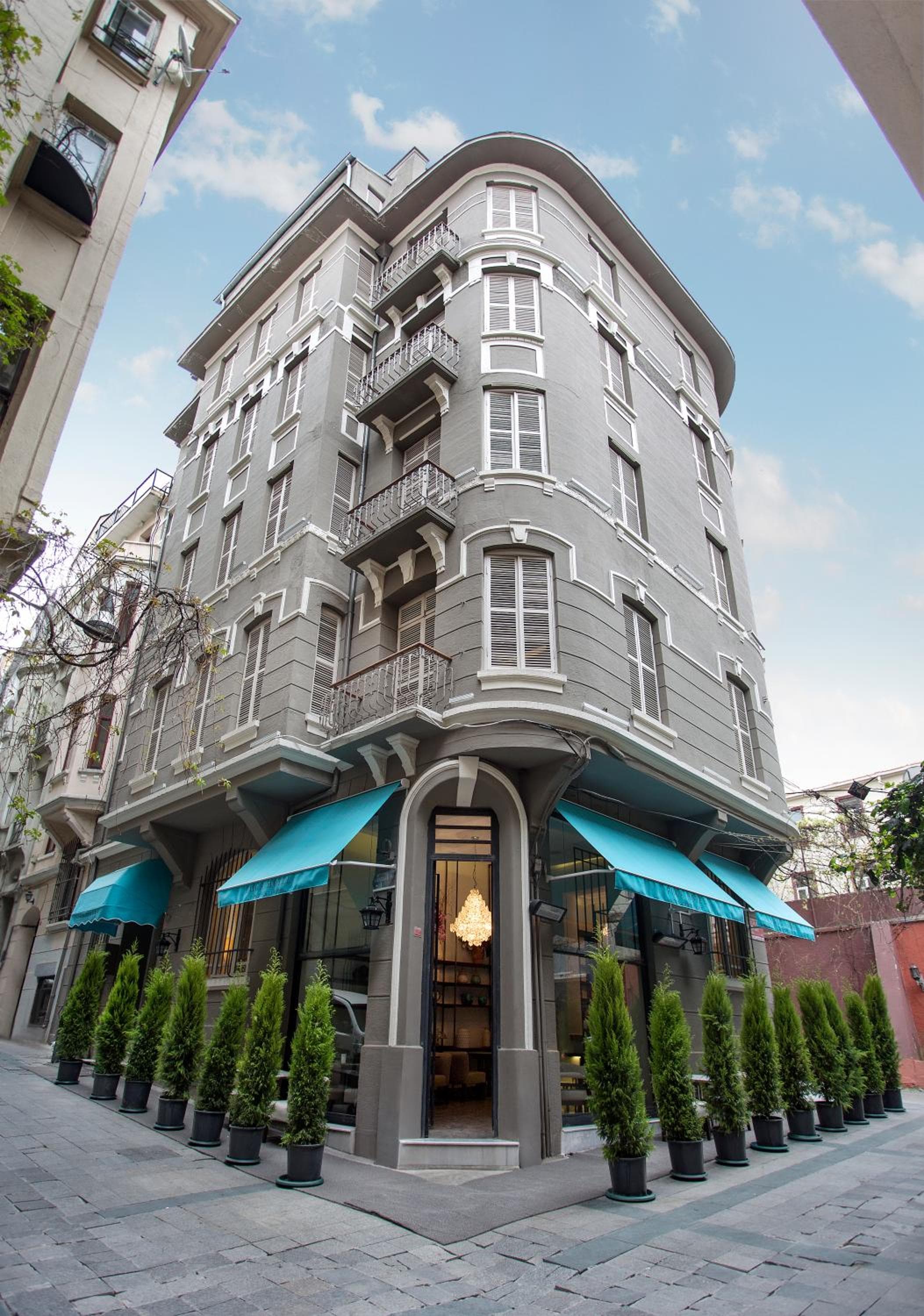 Fuga Hotel Constantinidis