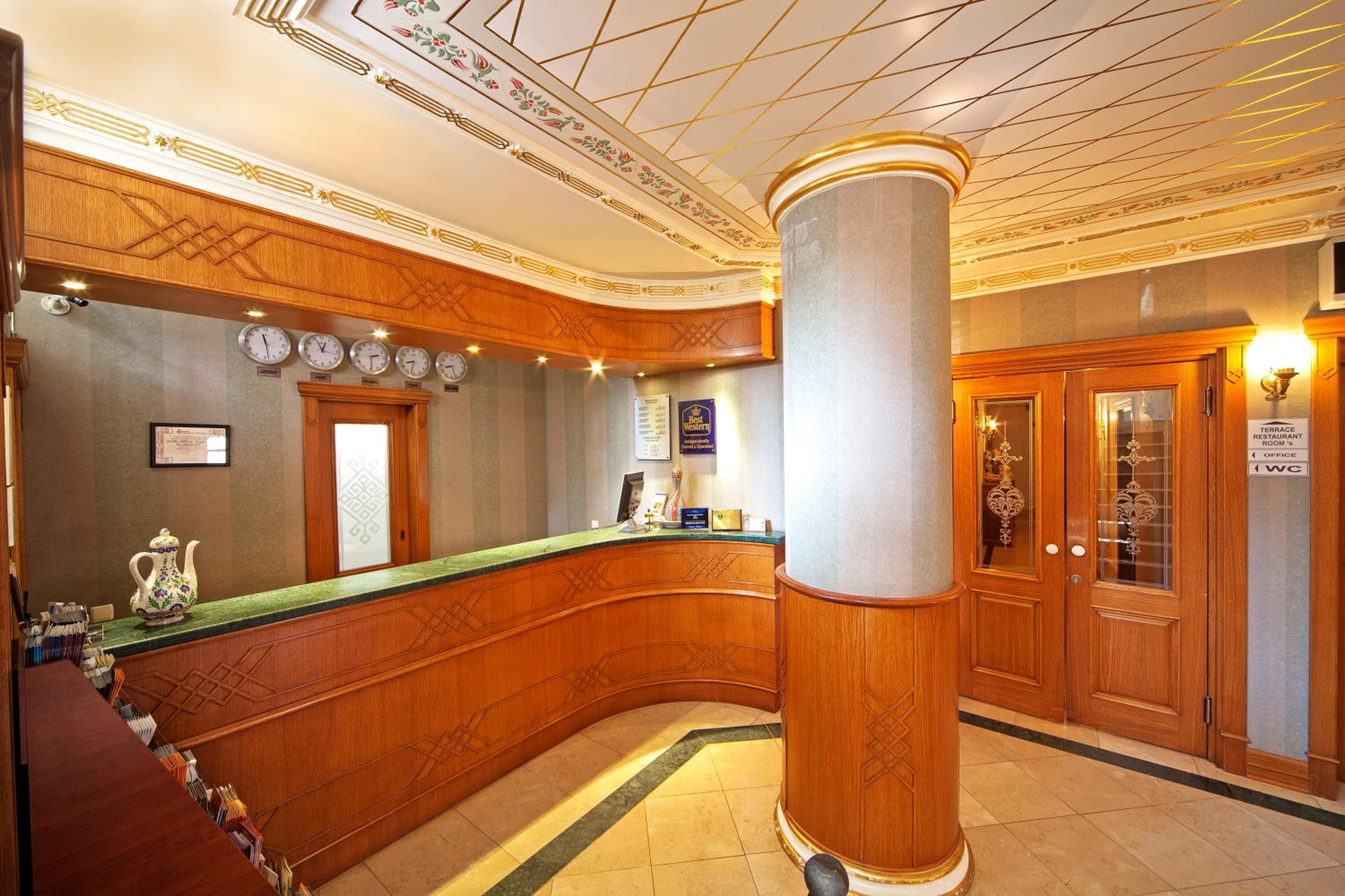 Triton Hotel