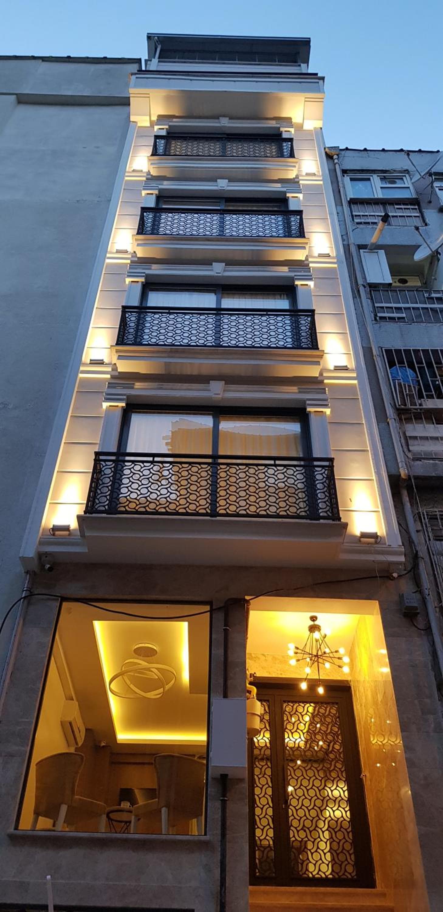 Musk Hotel