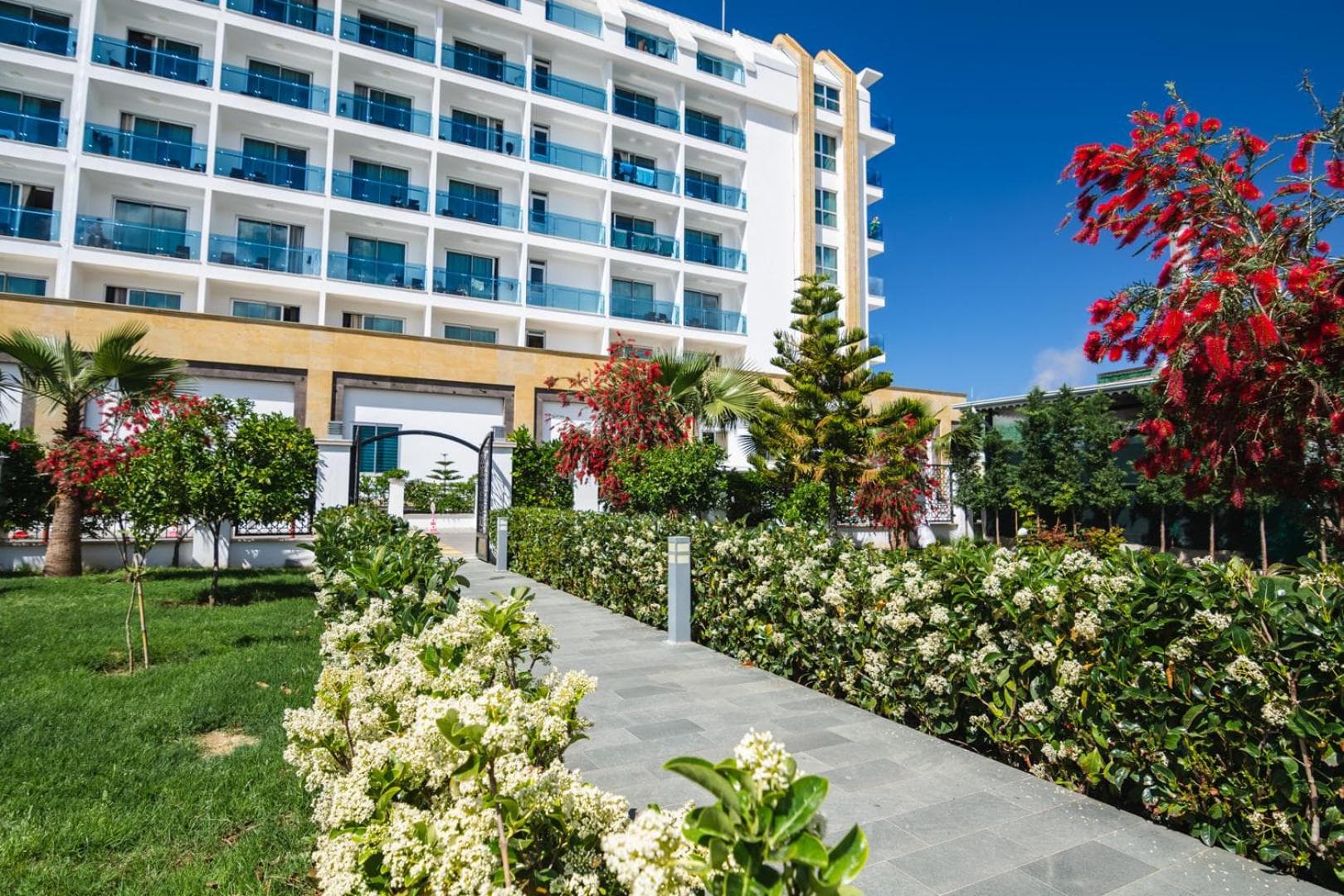 The Lumos Deluxe Resort Hotel & Spa