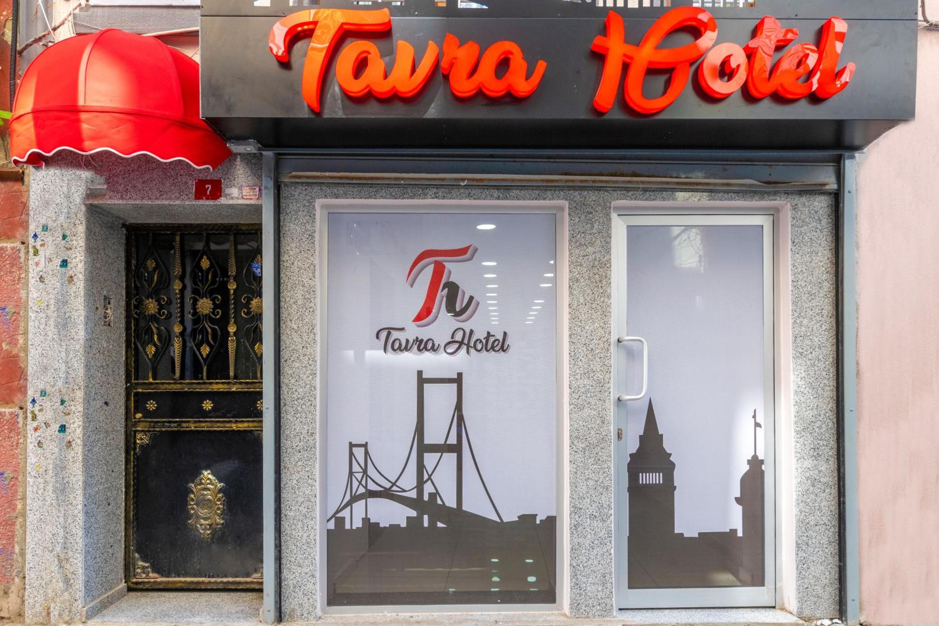 Tavra hotel