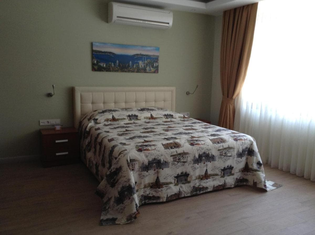 Honey House Apartment — photo 2