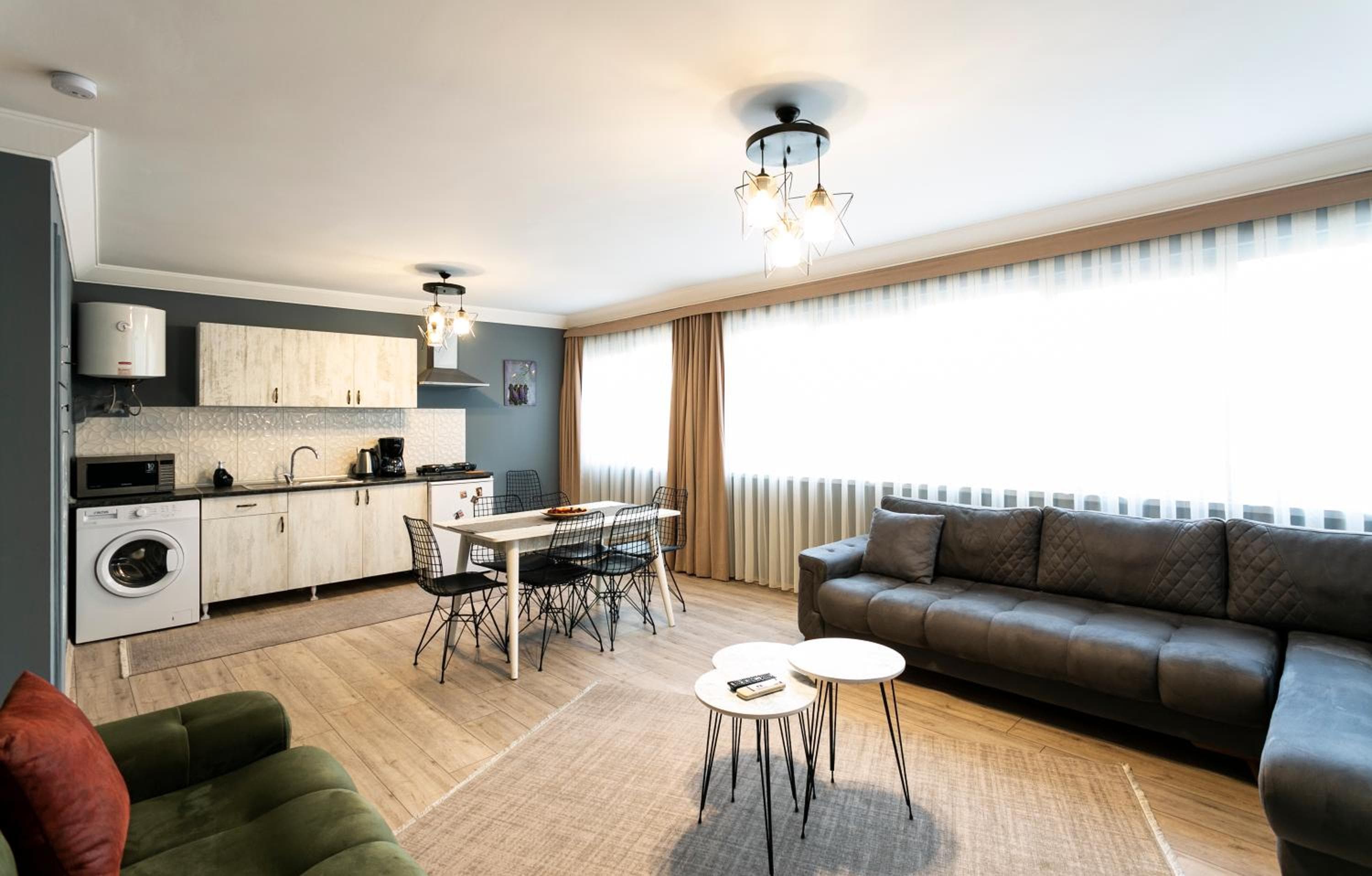 Sirena's Suites — photo 4