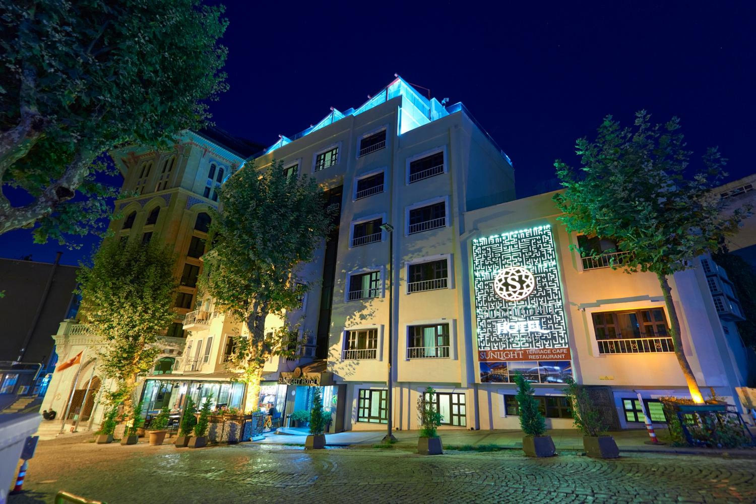 Sunlight Hotel