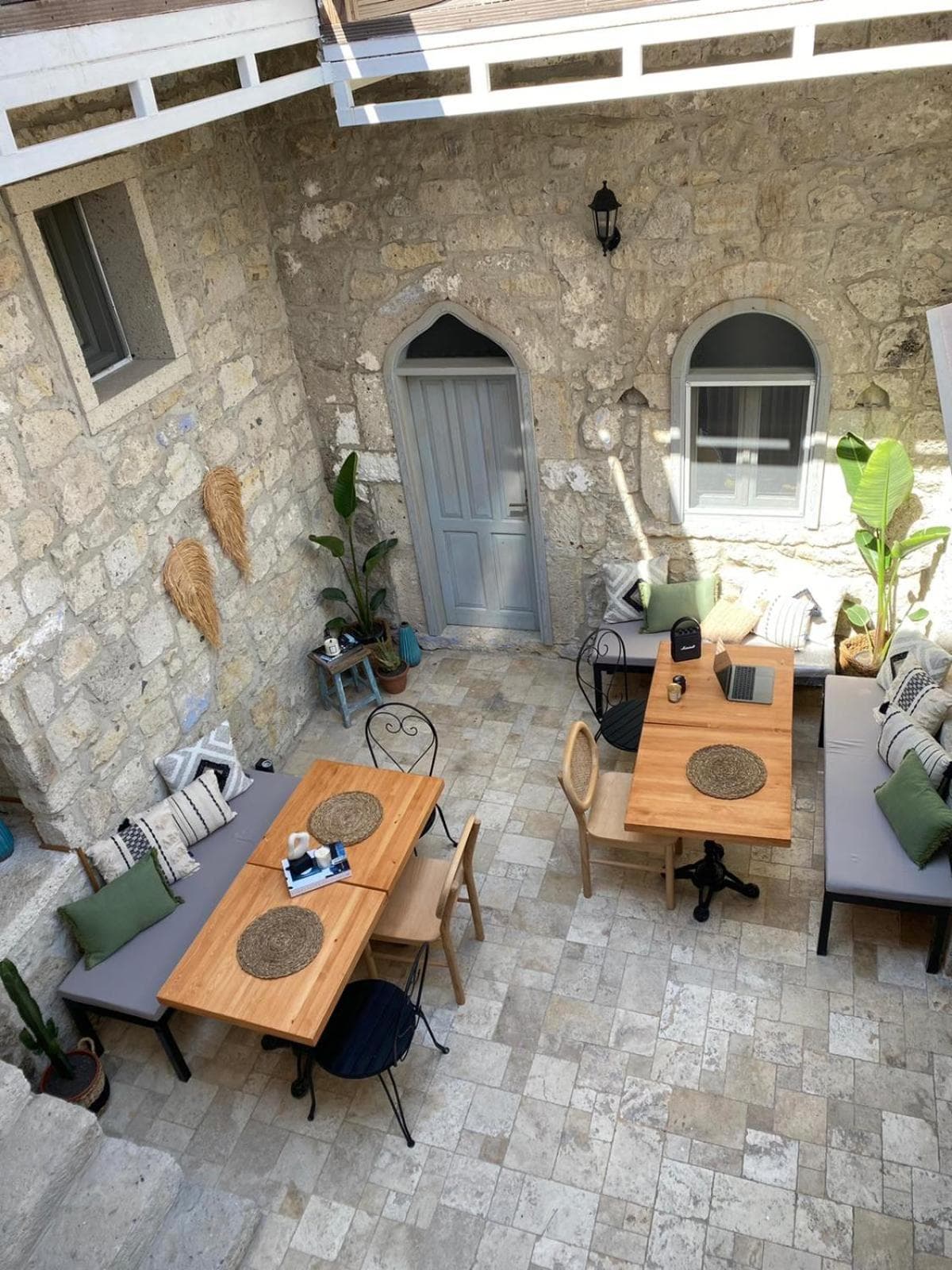 Aliko Hotel
