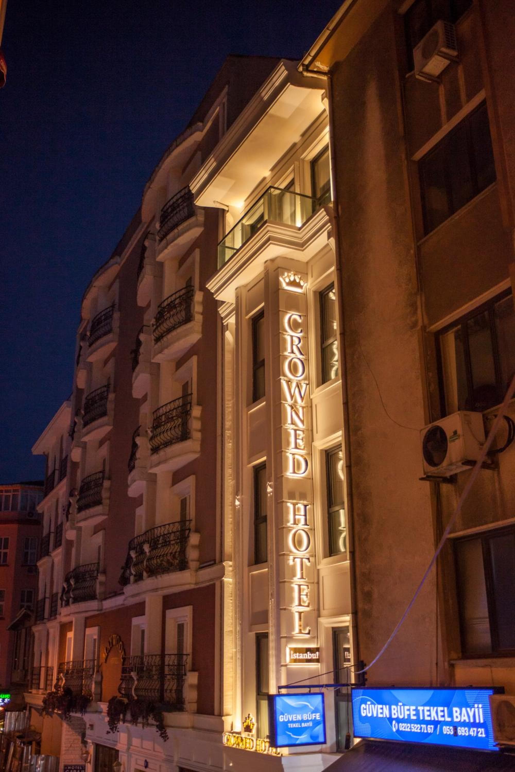 Crowned Hotel