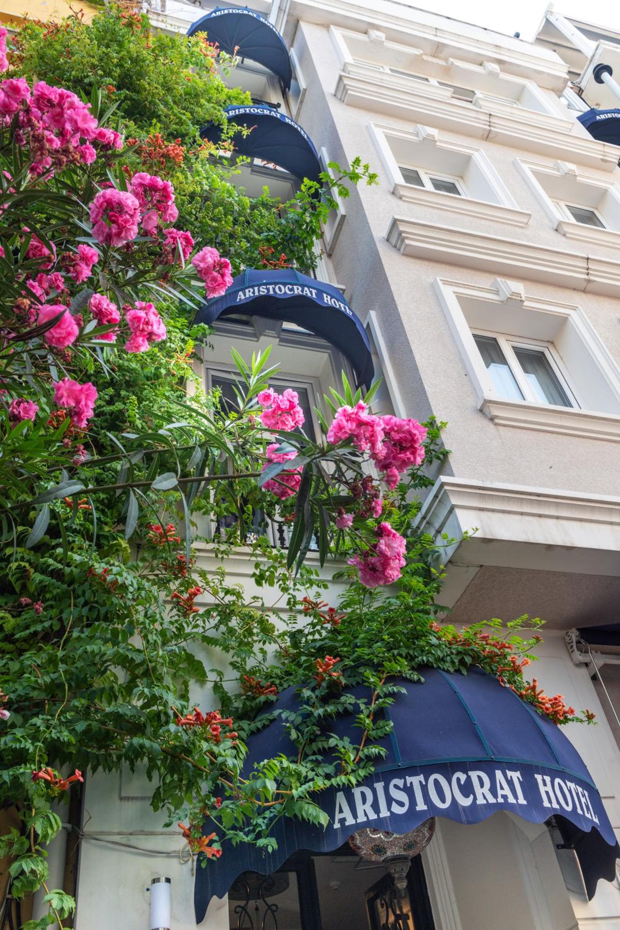 Aristocrat Hotel