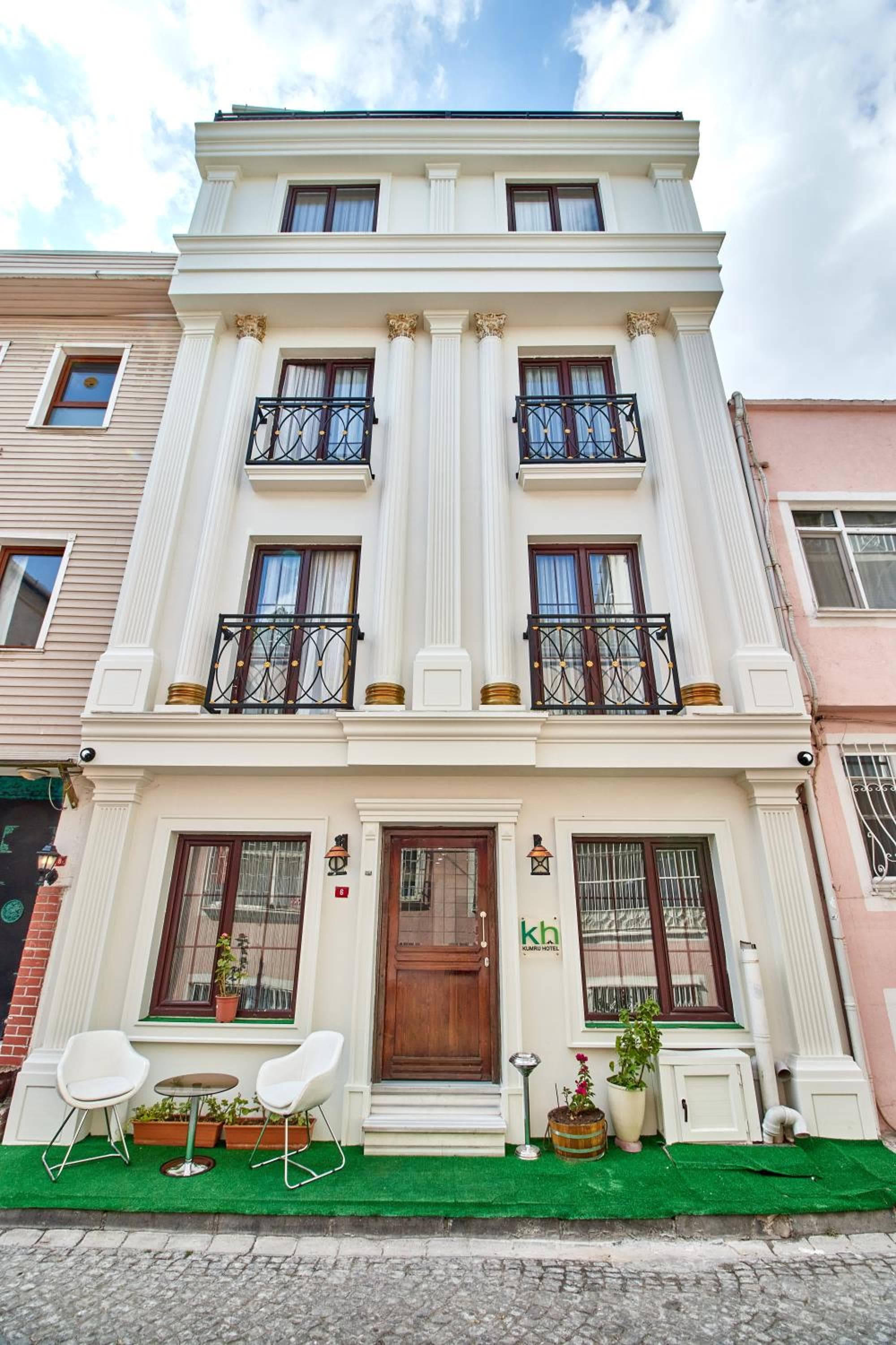 Kumru Hotel