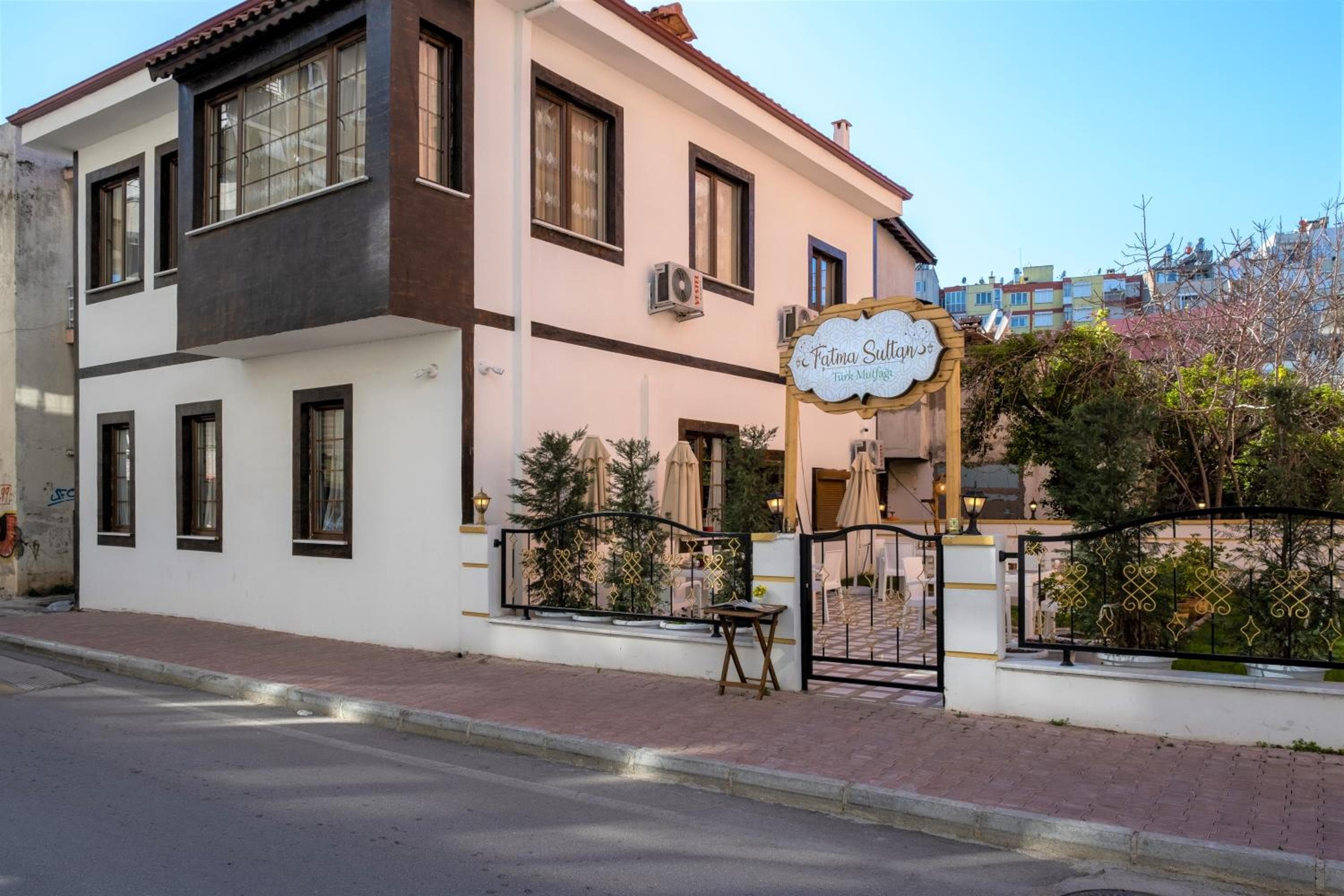 Fatma Sultan Oldtown Konak & Restaurant