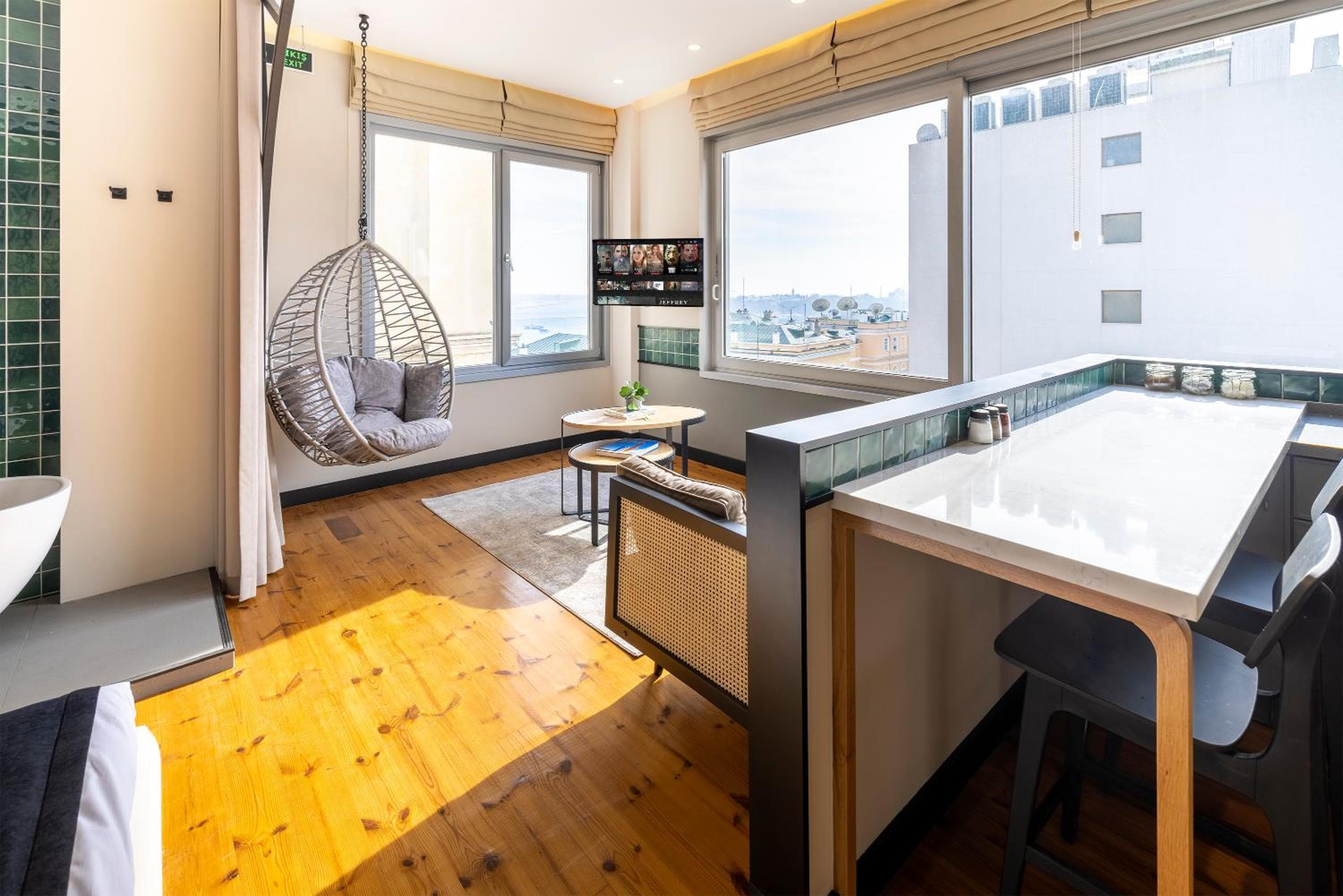 Upside Apartments — photo 3