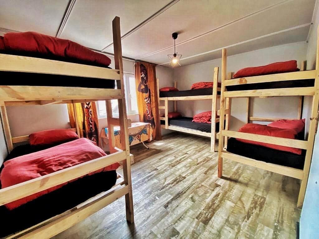 Lola backpacker's Hostel — photo 3