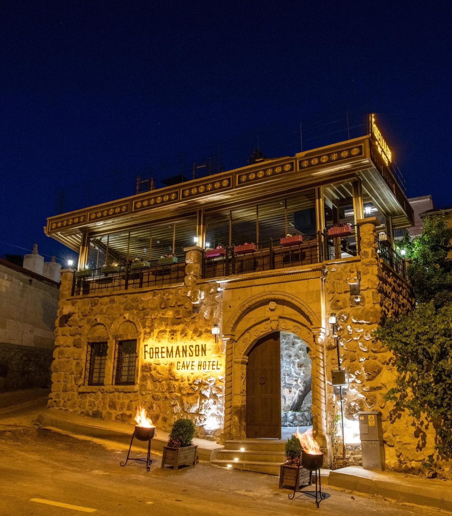 Foremanson Cave Hotel