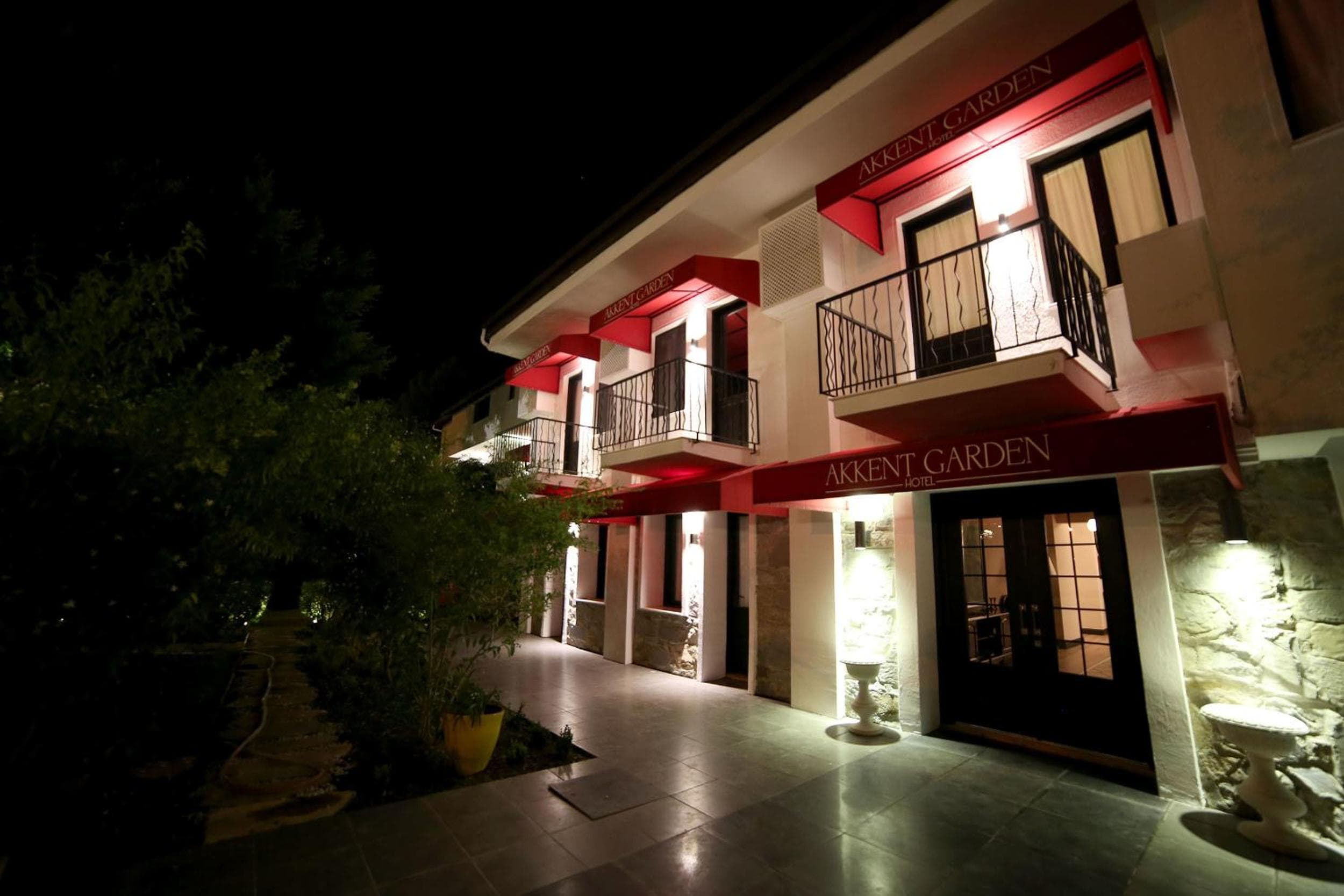 Lill Maison Hotel & City Club