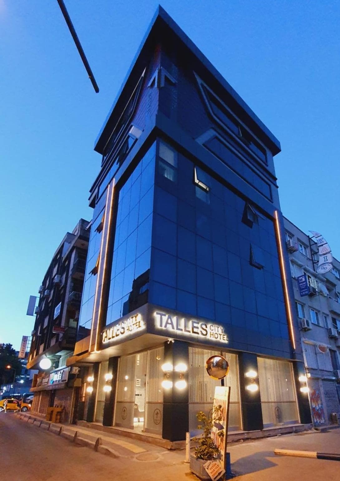 TALLES CITY HOTEL