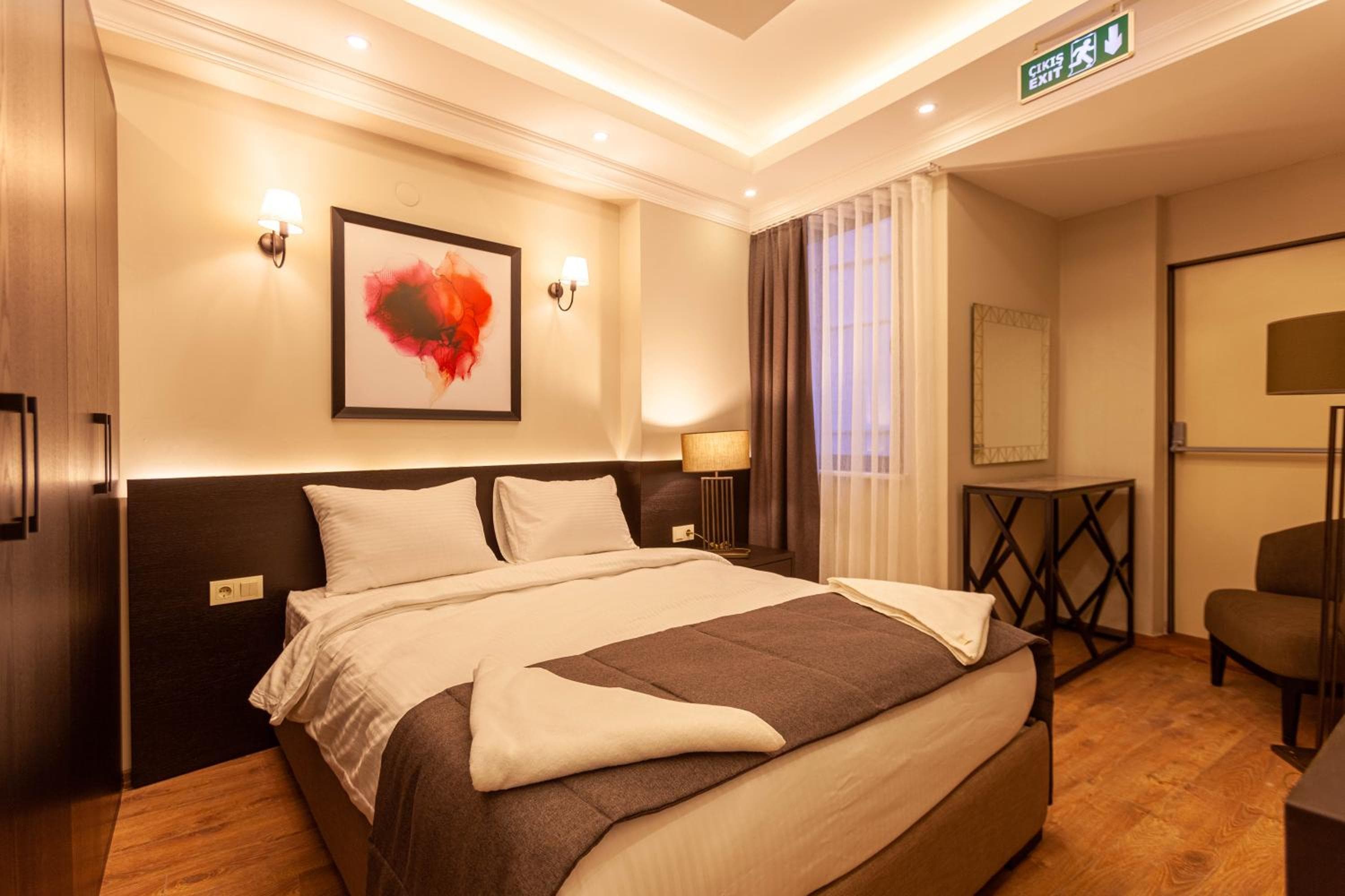 Lilium Luxure Suites Taksim — photo 2