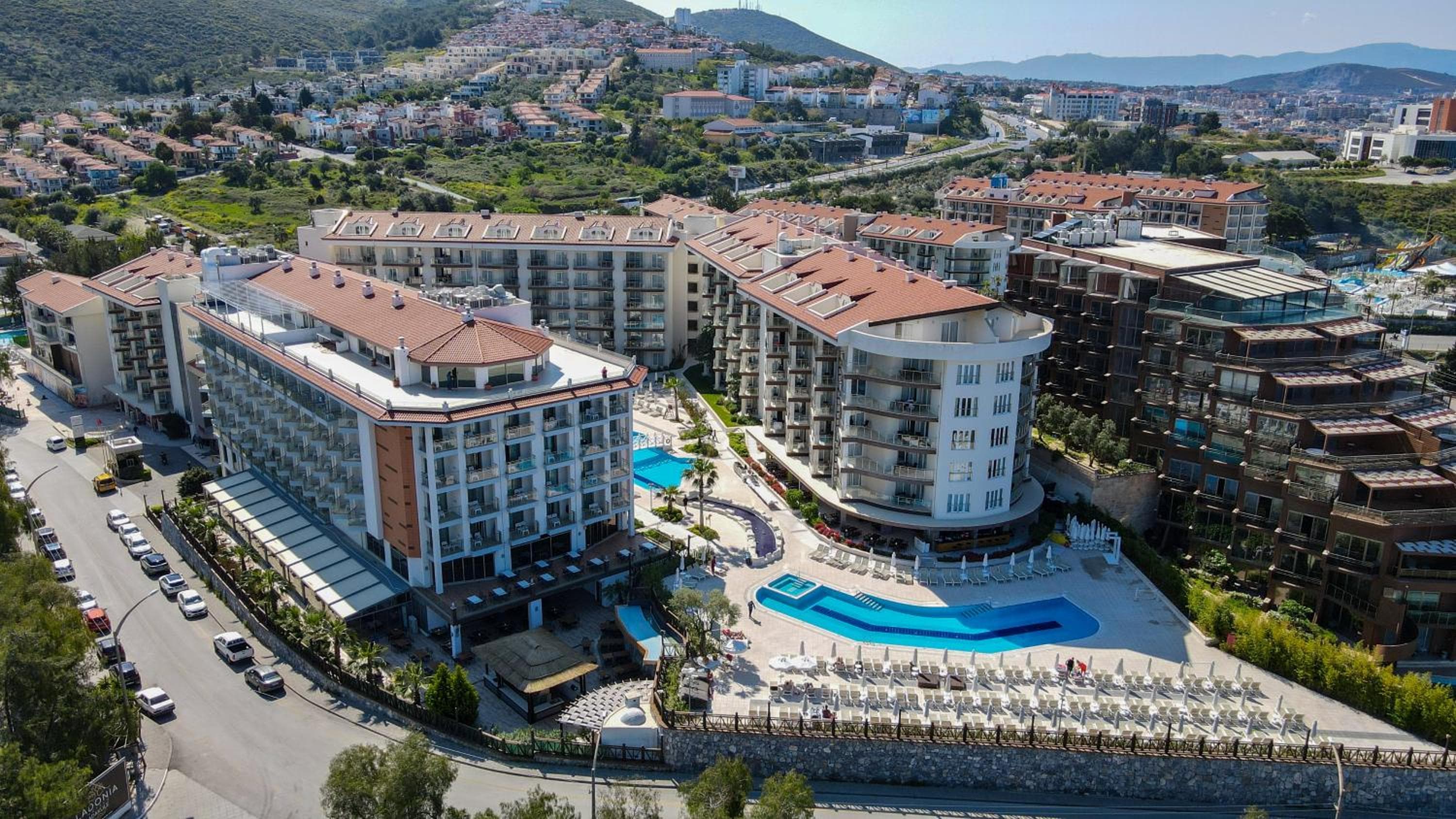 Ramada Hotel & Suites by Wyndham Kusadasi