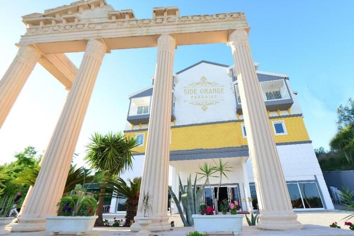 Side Orange Paradise Hotel