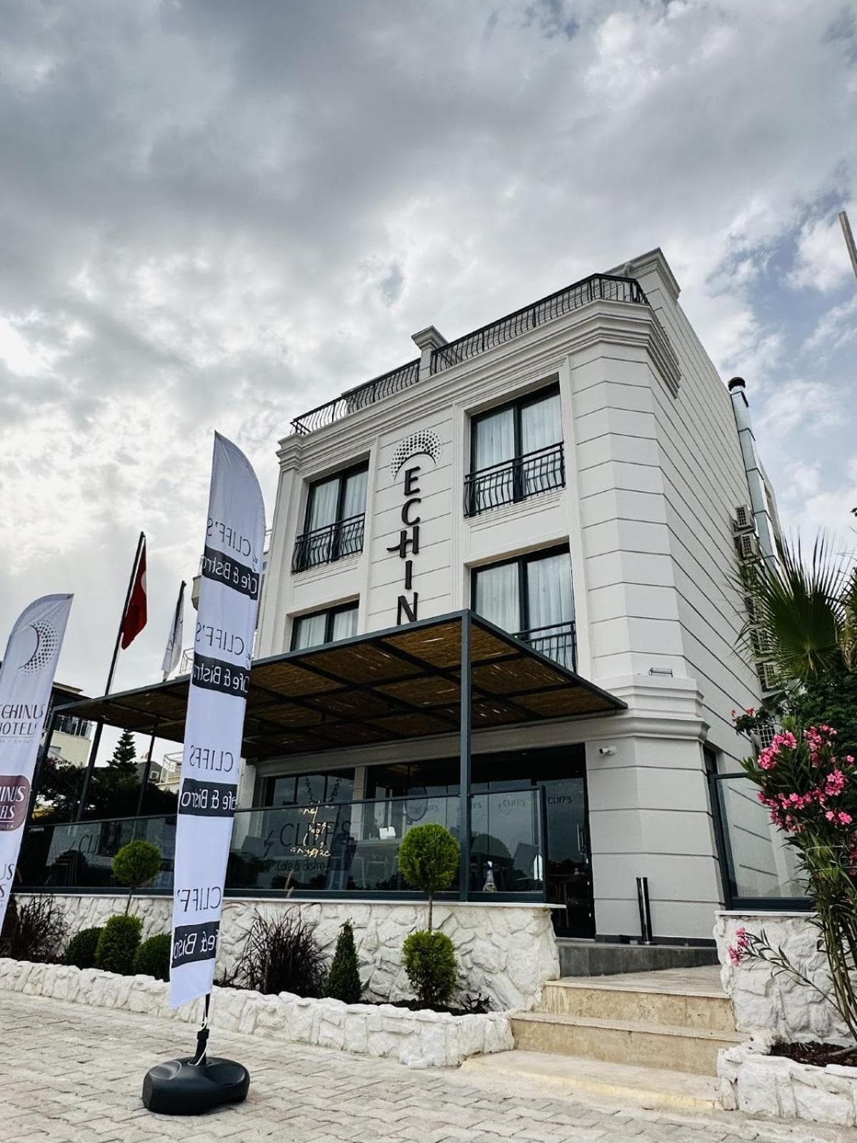 Echinus Lara Hotel