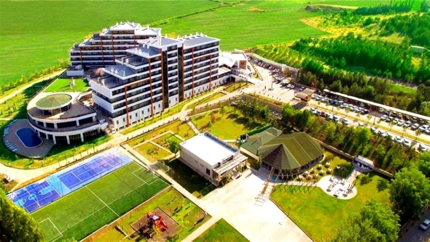 Sivas Termal'de Teraslı ve Şık 1+1 Daire