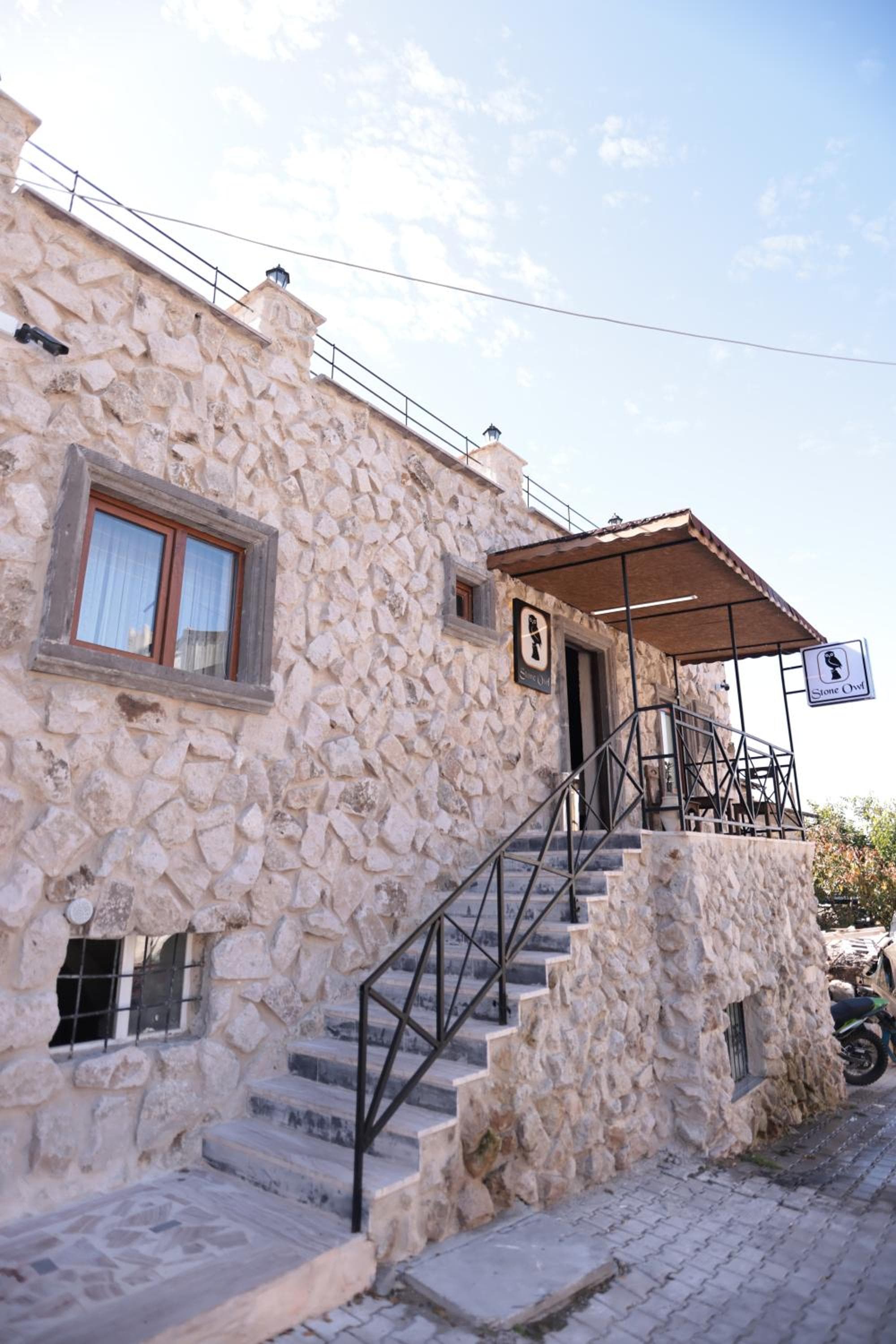 Stone Owl Otel & Restaurant