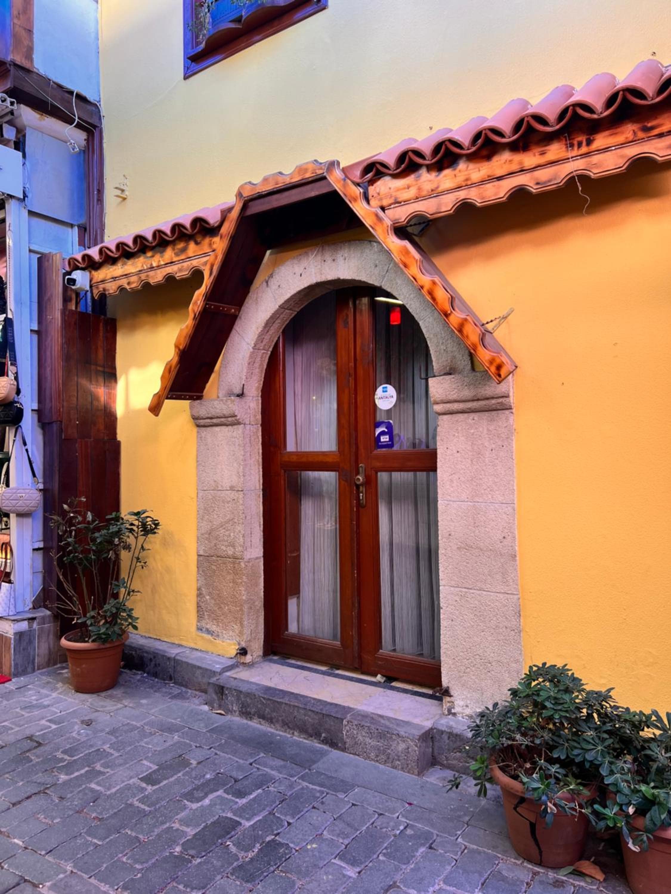 Sarı Konak