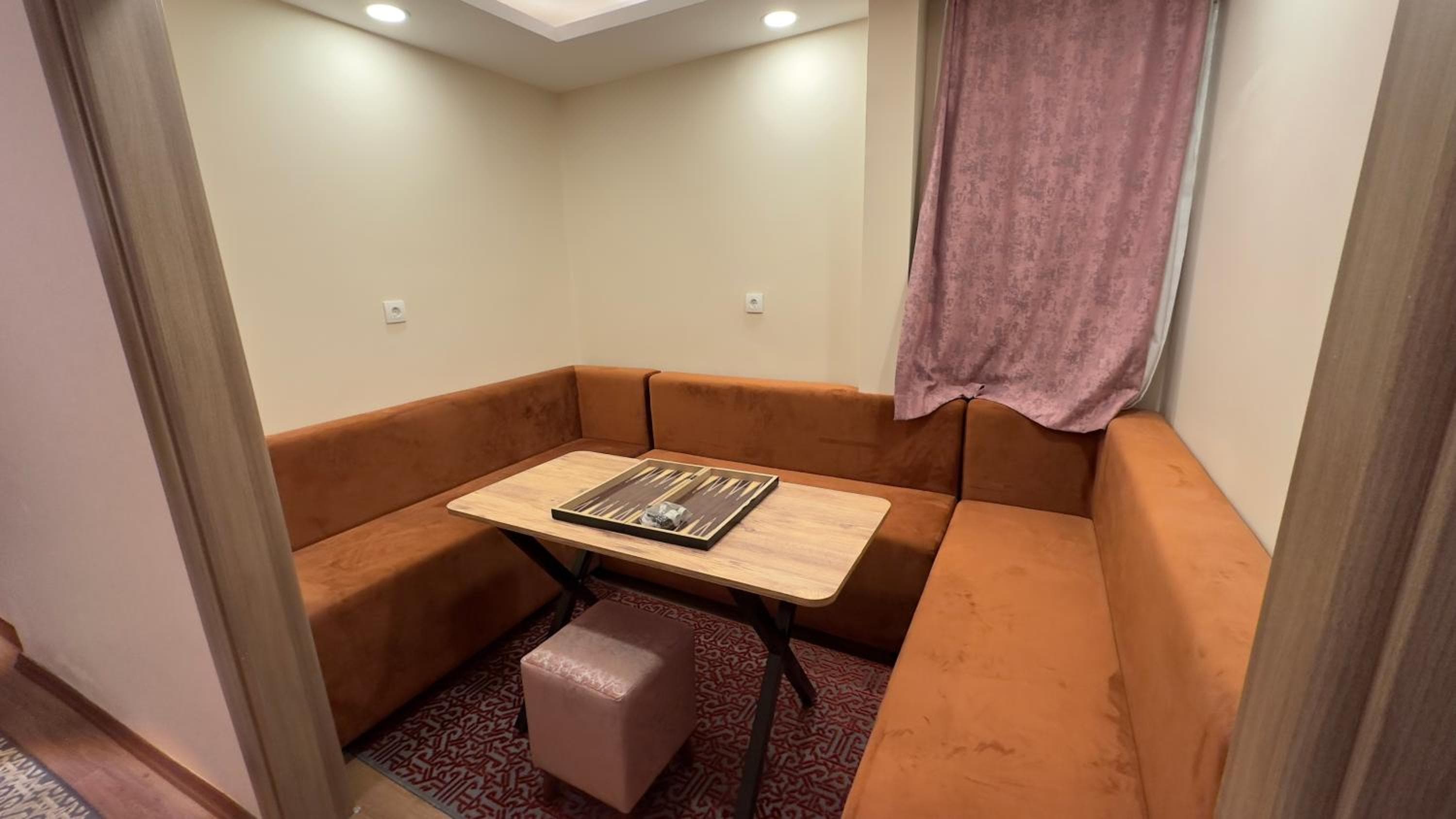 Golden Tulip Suite Apart — photo 4