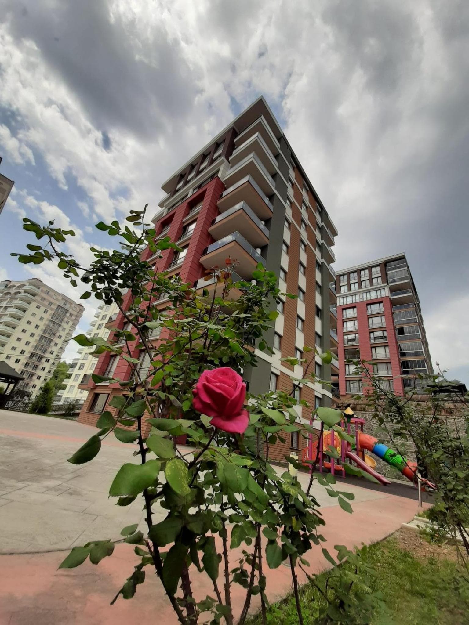North Pearl Residence