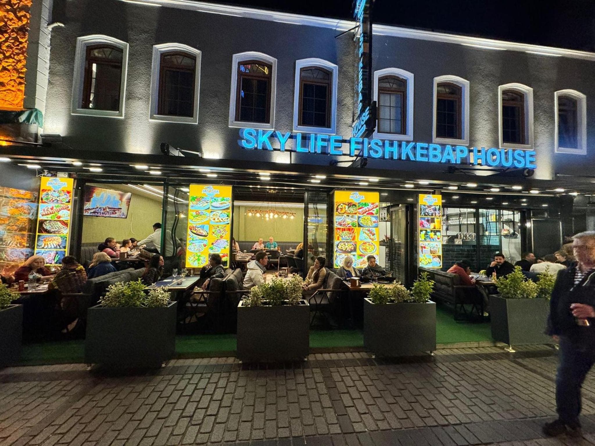 SkyLife OldCity Hotel
