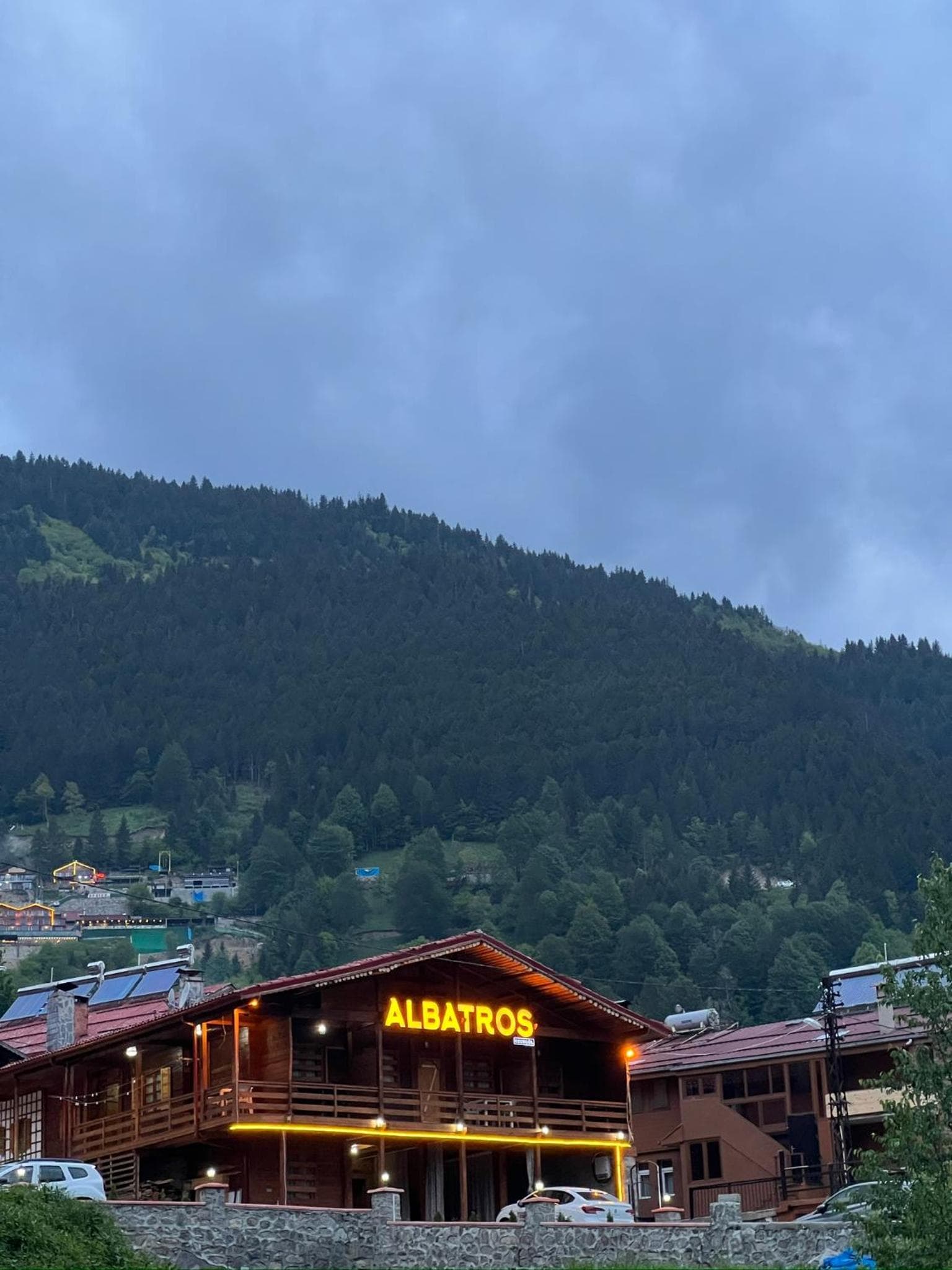 الباتروس اوزنجول Albatros Uzungöl