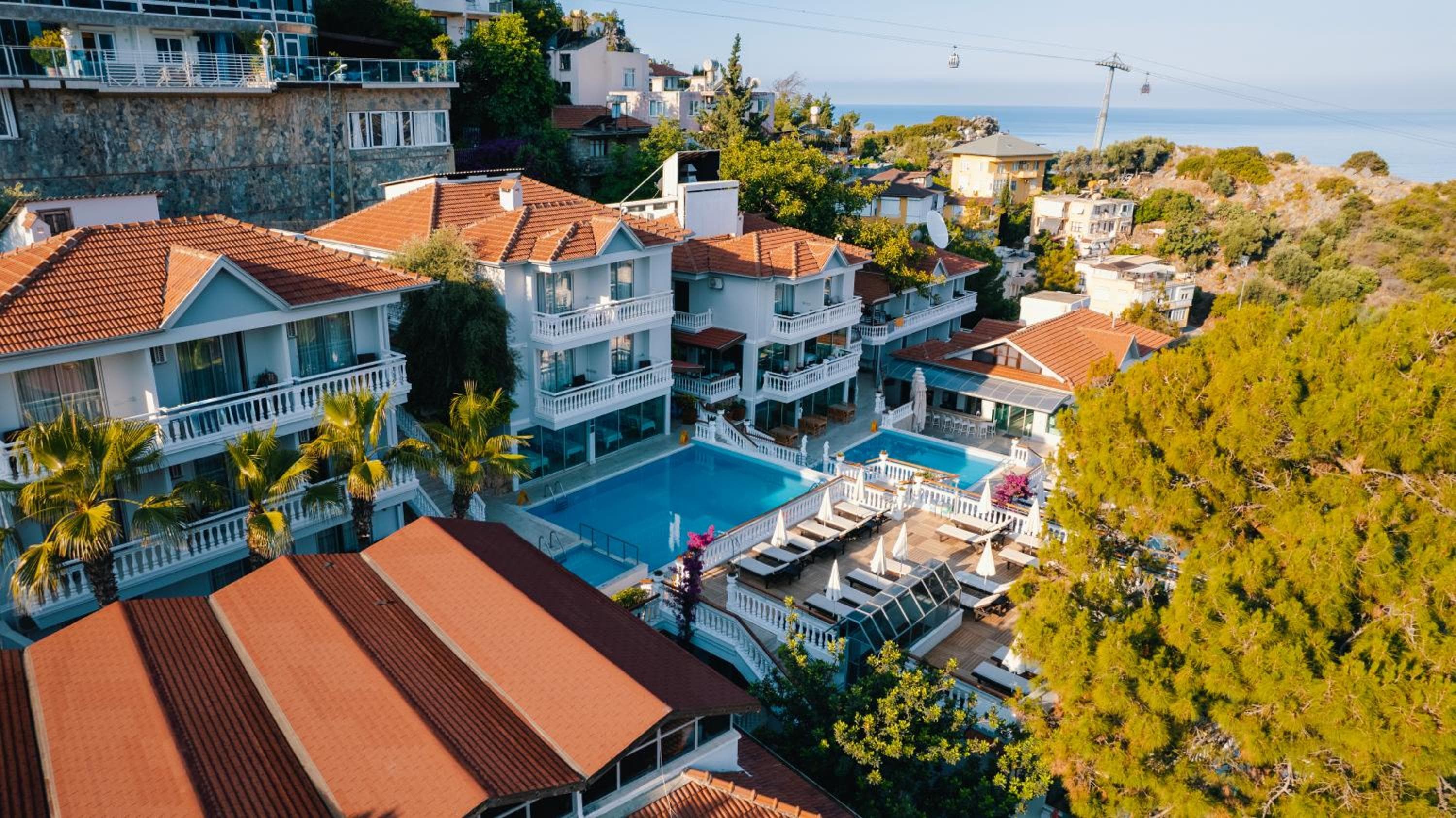 Sunny Hill Alya Hotel