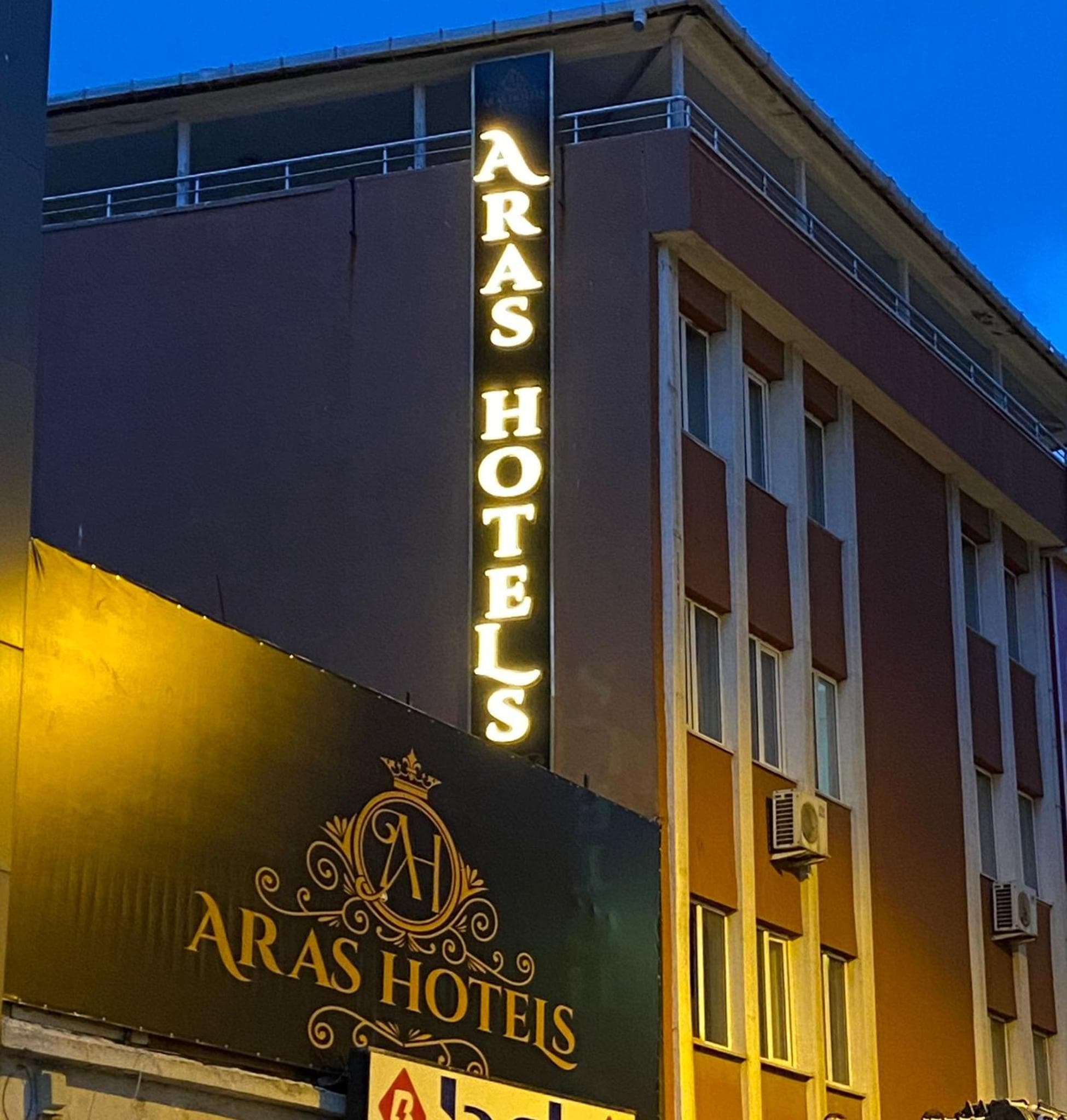 Çorlu Aras Hotel & City Center Location
