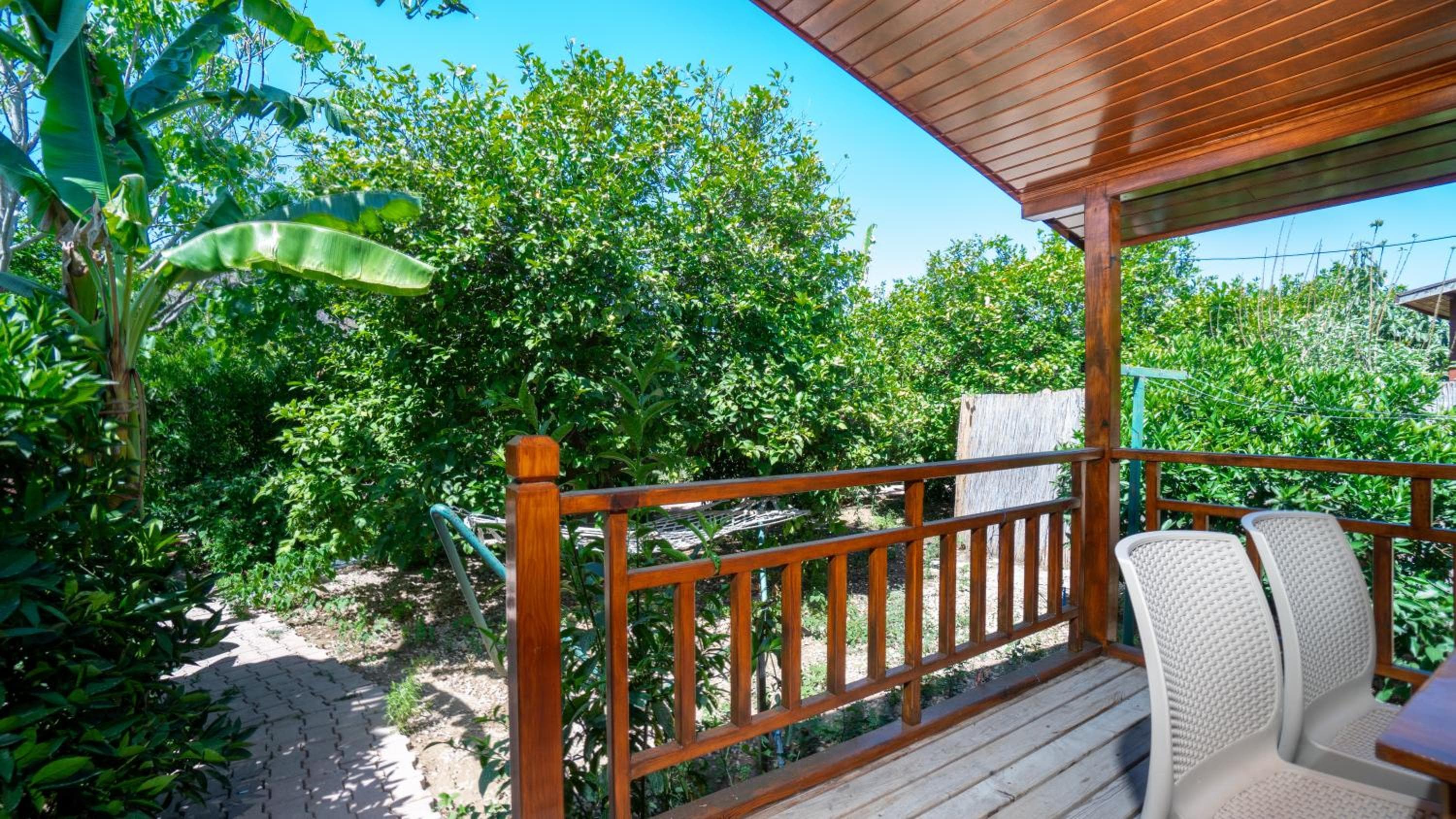 Lemon Garden Lodge — photo 4
