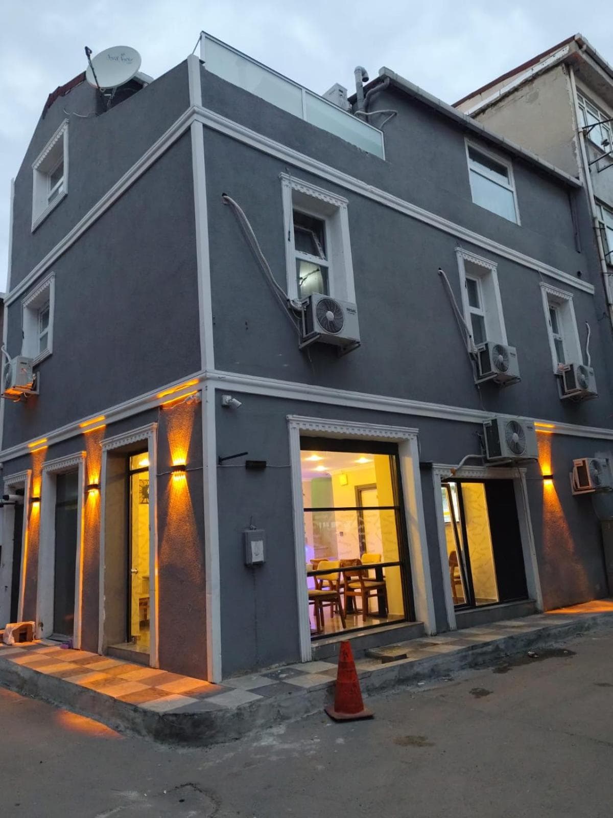 moonlight hotel
