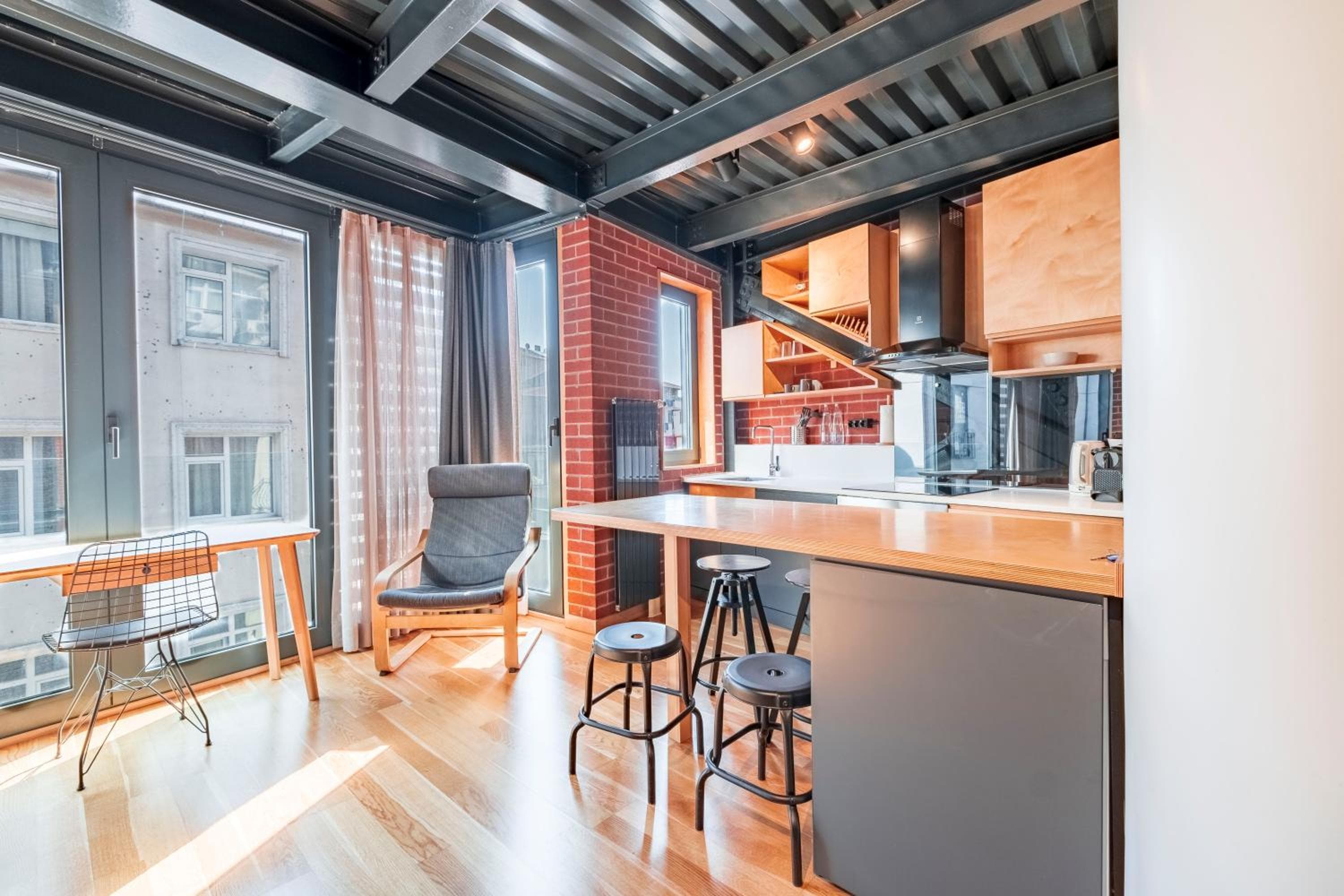 Homie Suites - ''Loft 27'' Urban Comfort Suites in the Heart of Cihangir — photo 5