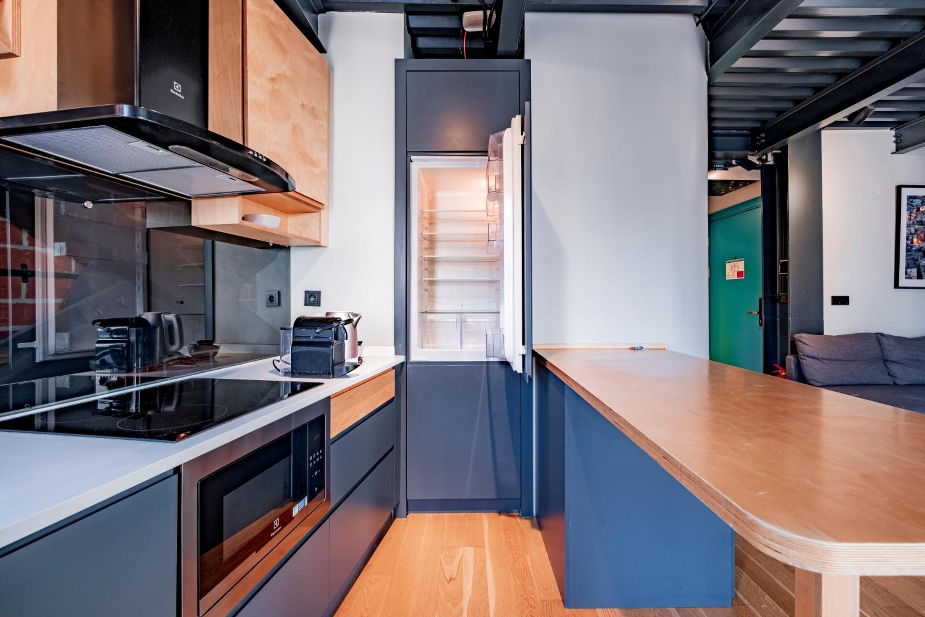 Homie Suites - ''Loft 27'' Urban Comfort Suites in the Heart of Cihangir — photo 4