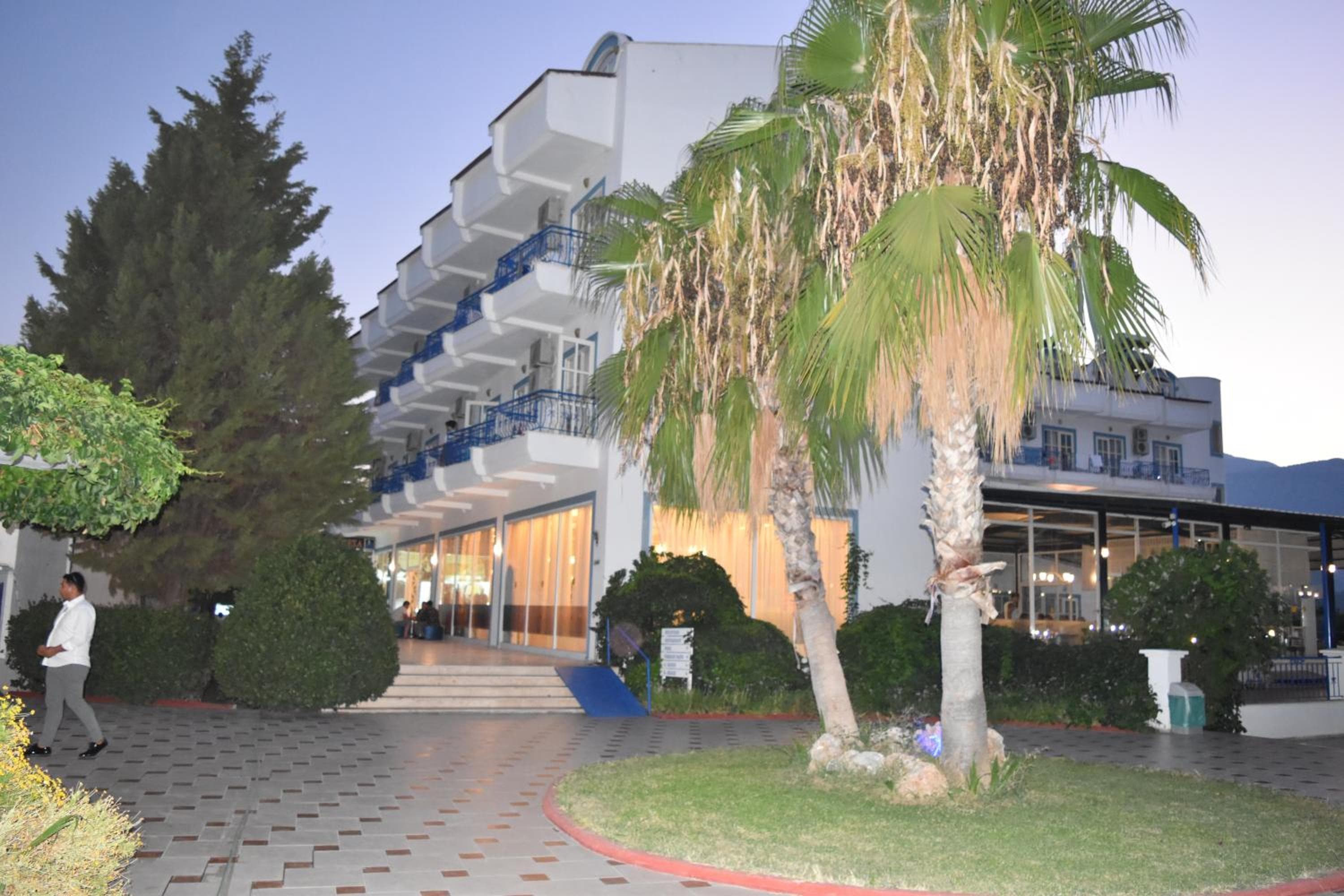 ARES BLUE Hotel