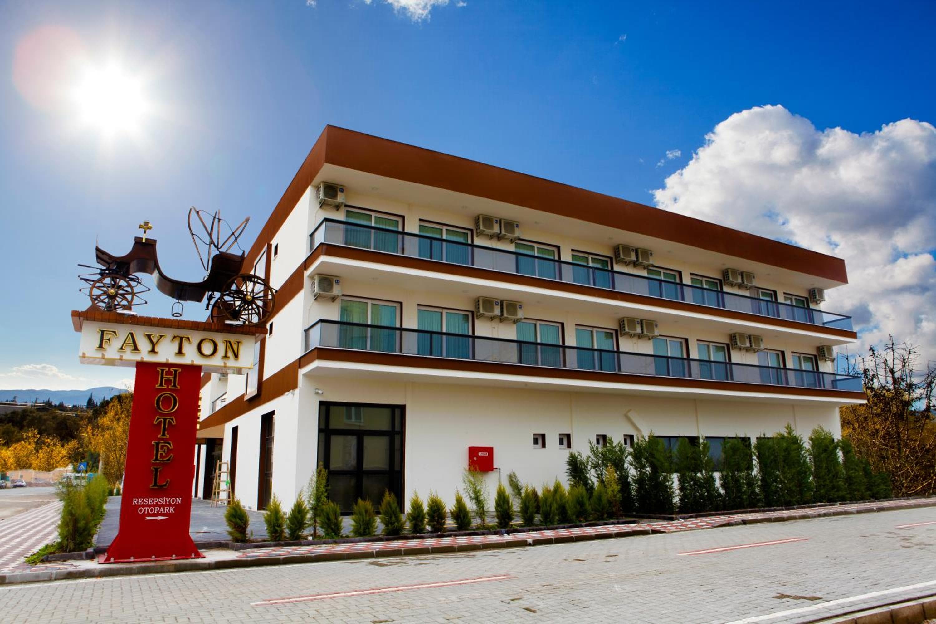 Fayton Hotel