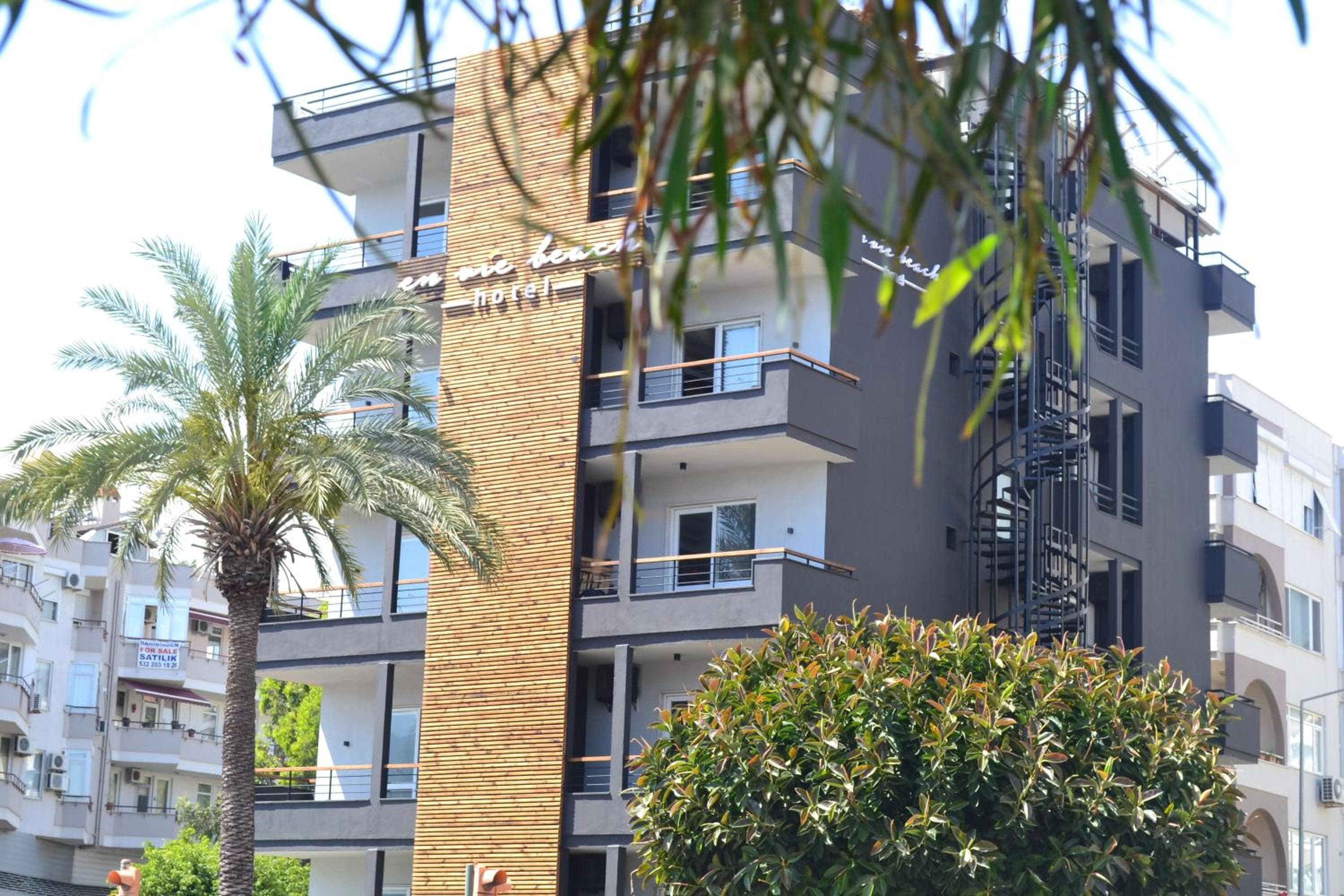 En Vie Beach Boutique Hotel - Adults Only