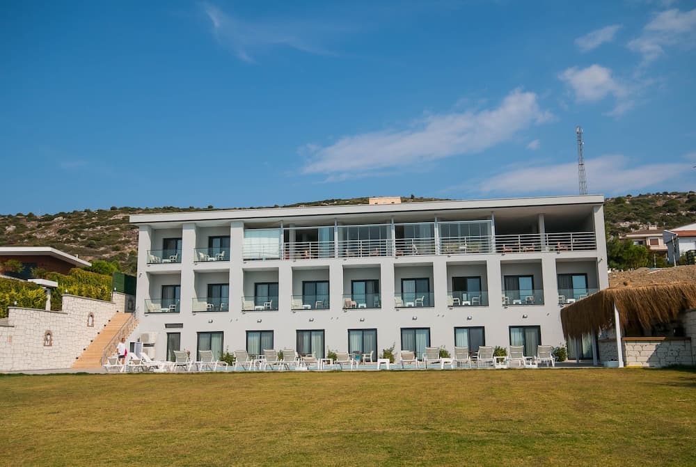Life Point Boutique Hotel