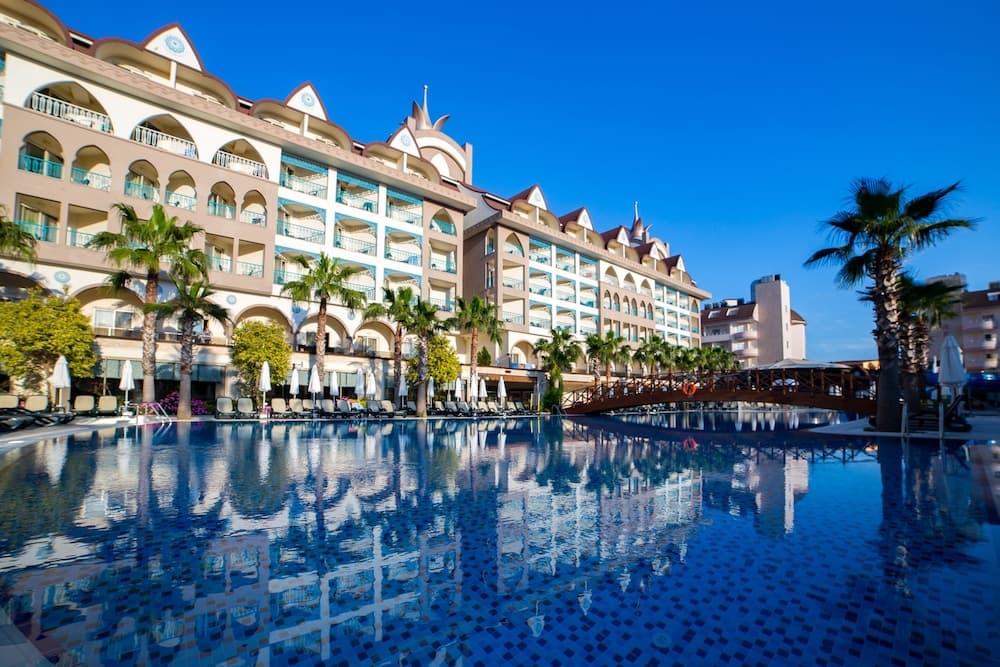 Side Crown Palace Ultra All Inclusive