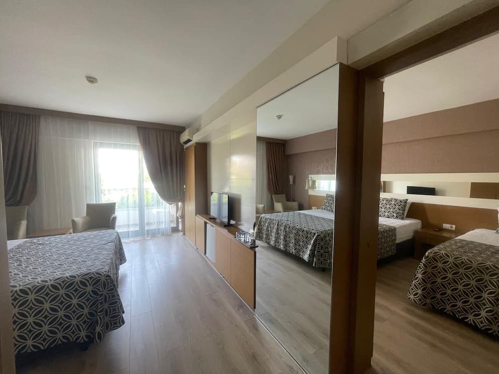 Tripolis Hotel