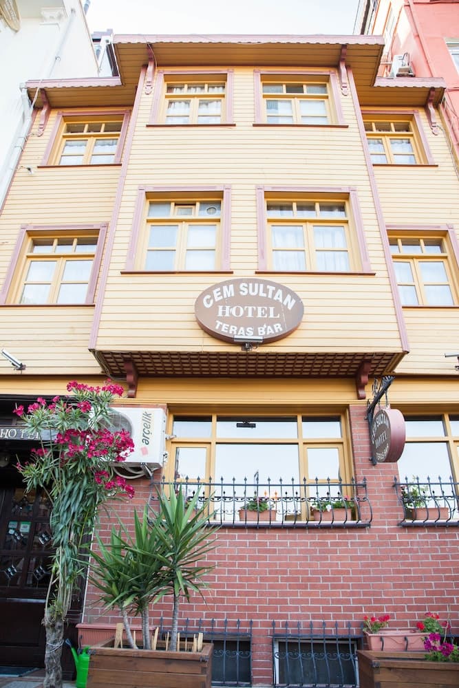 Cem Sultan Hotel