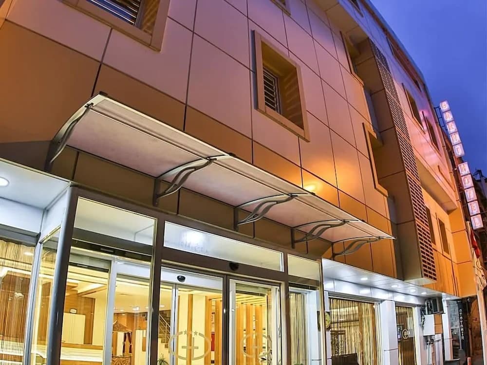 Garni Hotel