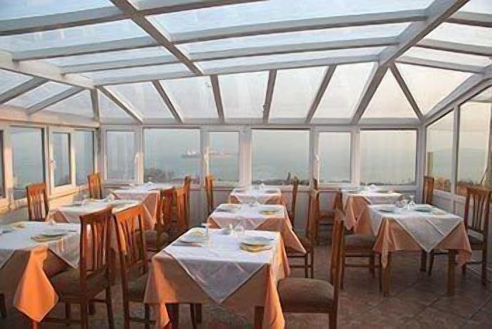 Askin Hotel