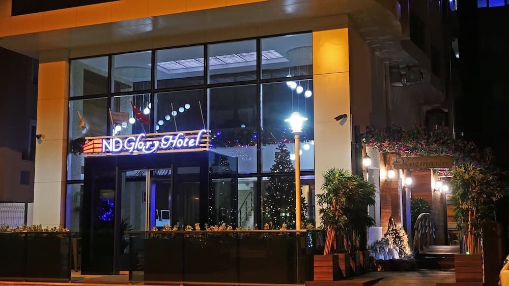 End Glory Hotel