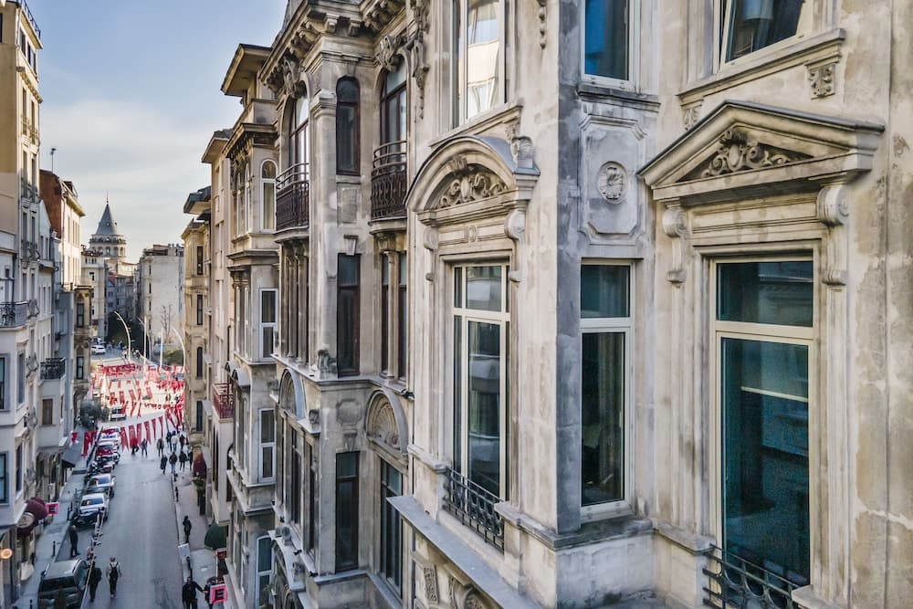 Ansen Suites