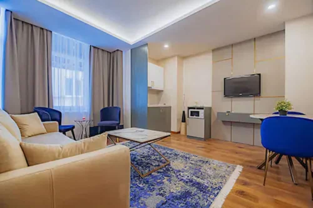 The Milltown Sisli