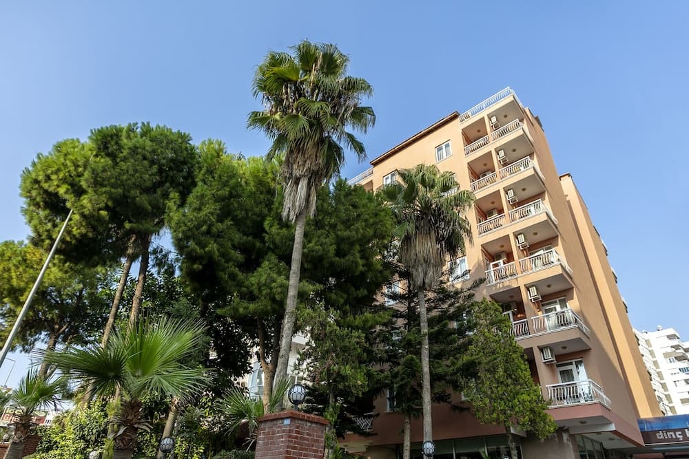 Dinc Hotel