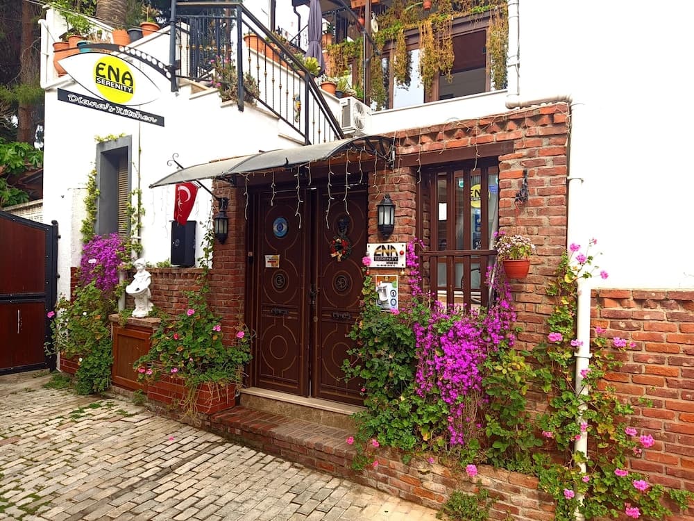 Ena Serenity Boutique Hotel