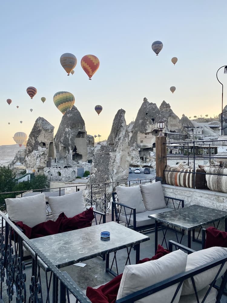 Castle Cave Hotel — photo 4